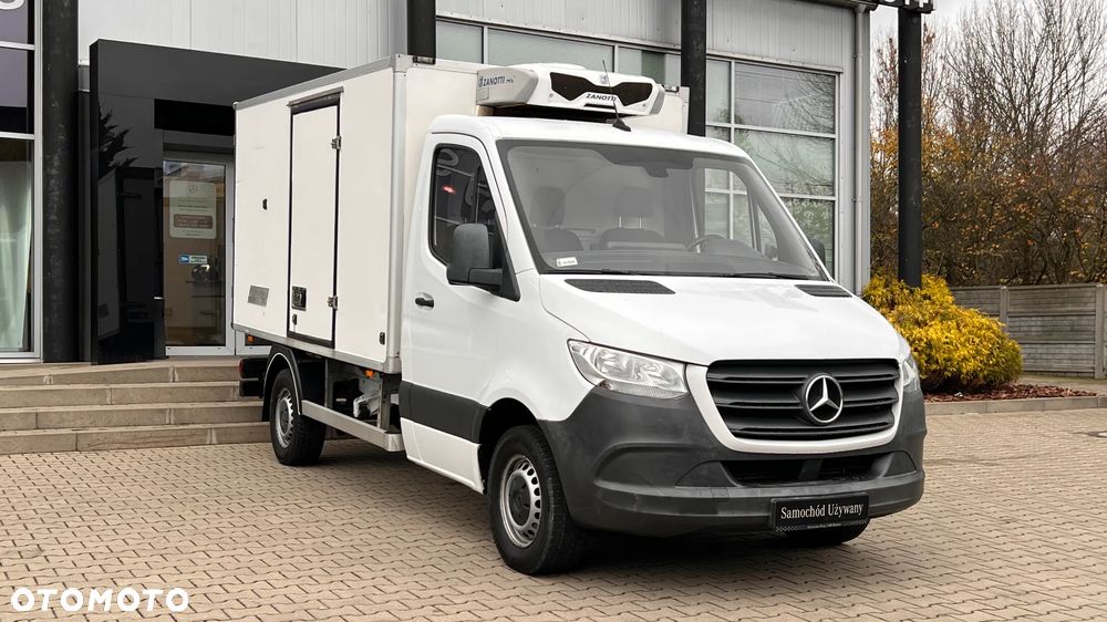 Mercedes-Benz Sprinter - 4