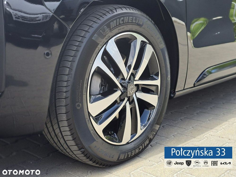 Peugeot Traveller - 2