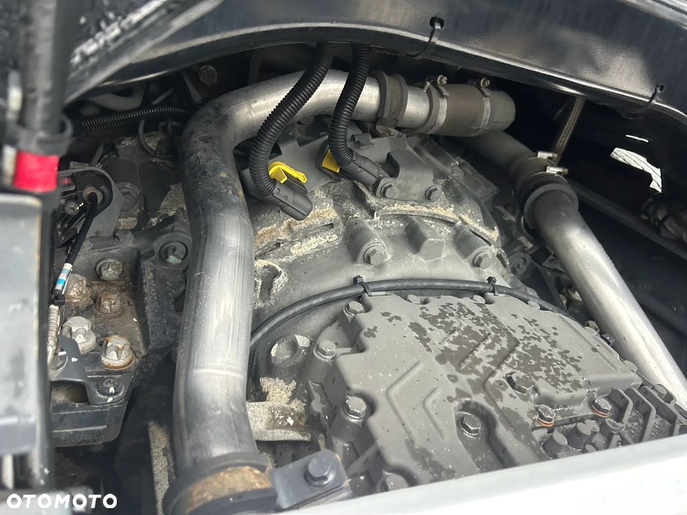 DAF XF 106 530 KM RETARDER 6x2 / 3 OSIOWY / NOWY TACHOGRAF / ORYGINALNY PRZEBIEG 525 TYS. KM / POLSKI SALON / 3 OŚKA / LAMPY LED / 2019 ROK !! - 9