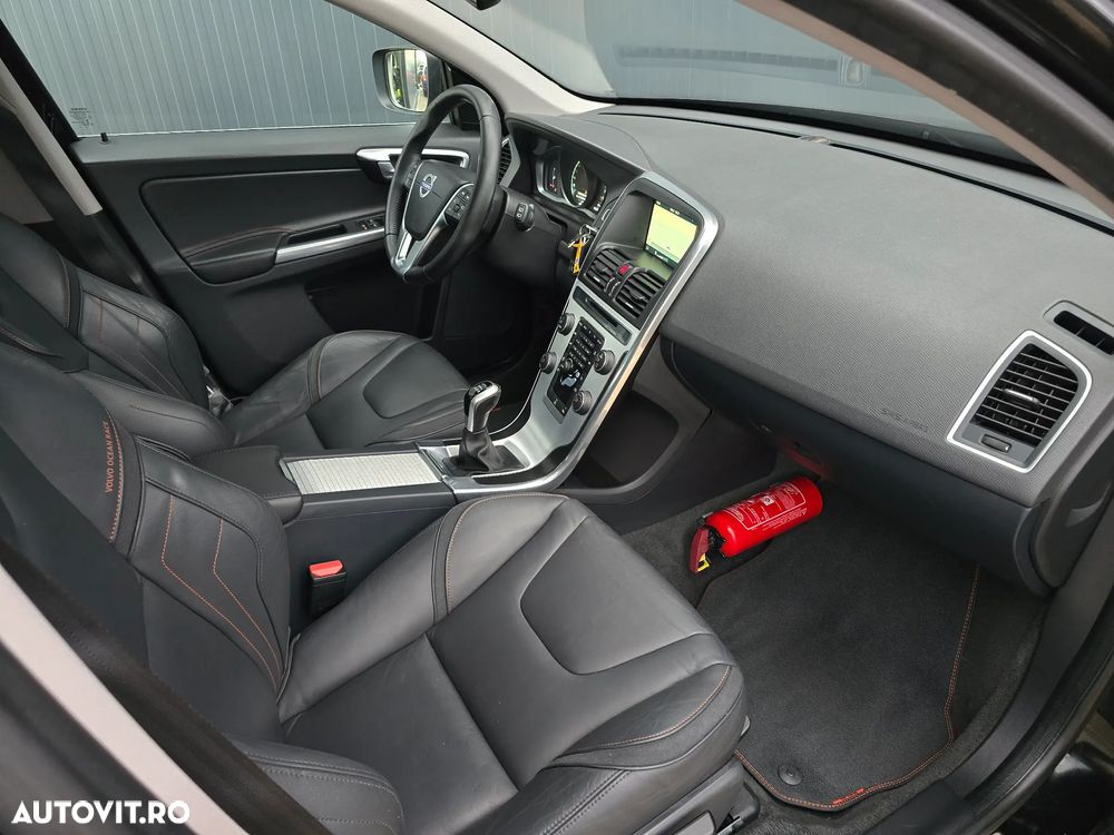 Volvo XC 60 D3 Ocean Race - 8