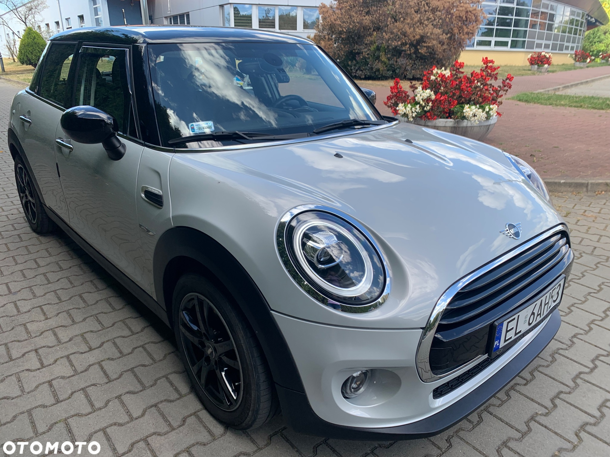 MINI Cooper Standard - 8
