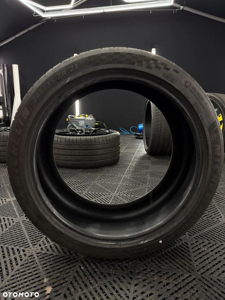 Opony Michelin Pilot Sport 4S 295/35 ZR21, 315/30 ZR22 - 3