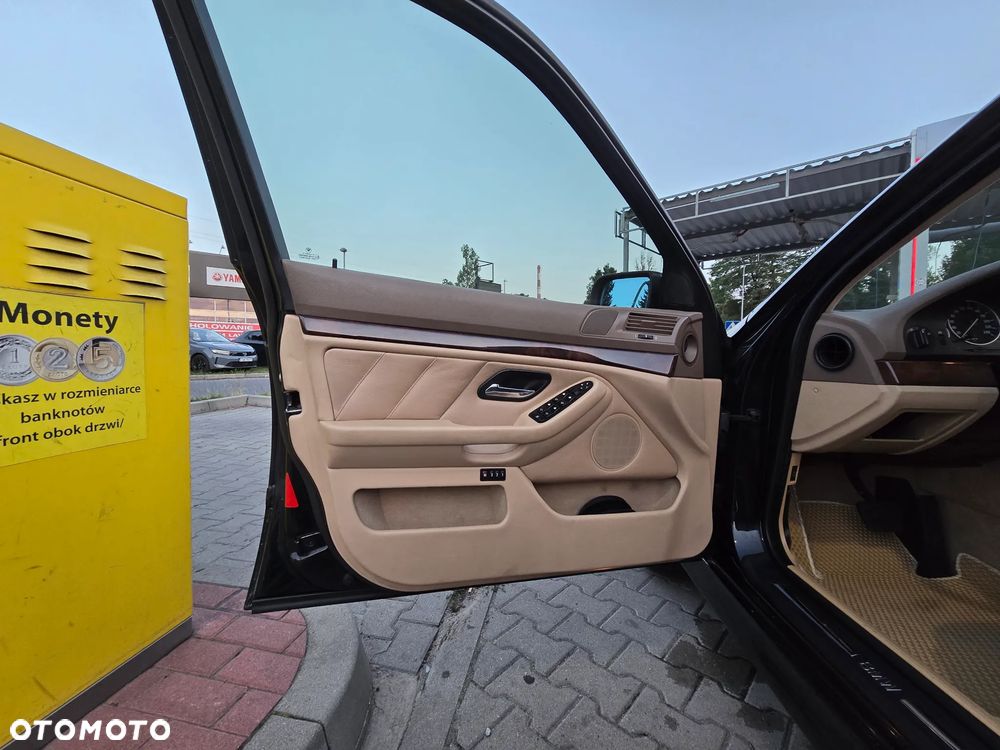 BMW Seria 5 - 24