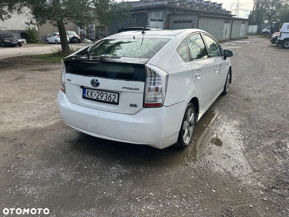 Toyota Prius 1.8 HSD Luna - 10