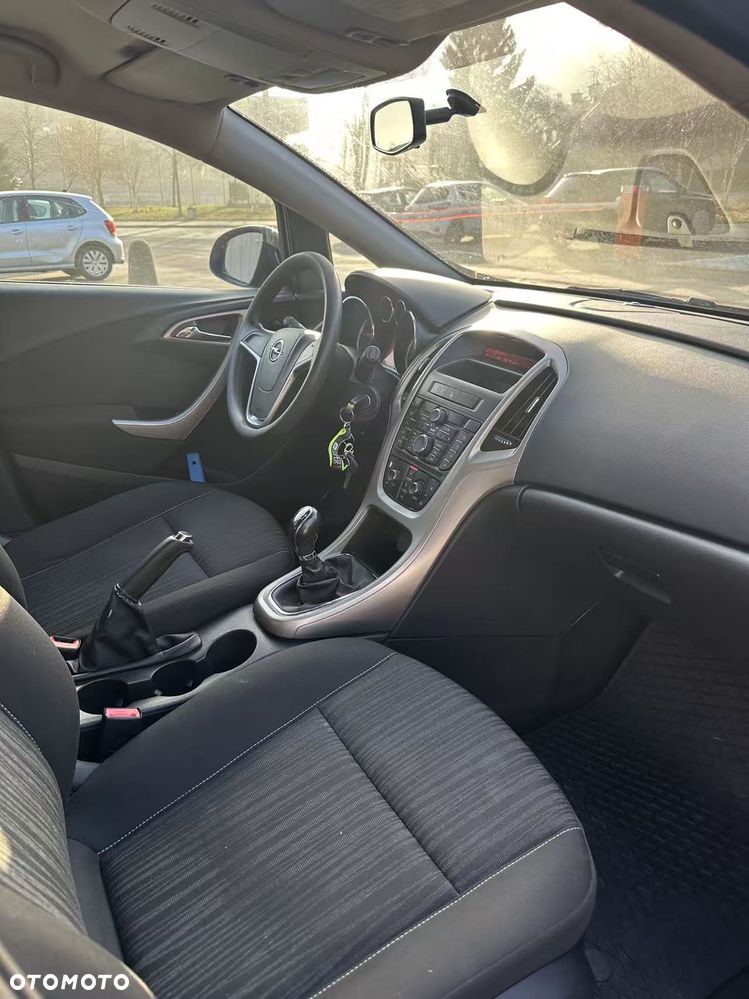 Opel Astra 1.6 Enjoy - 10