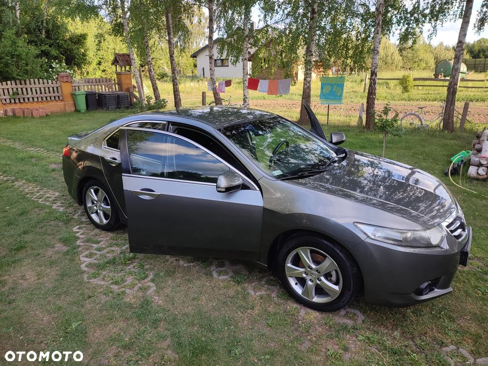 Honda Accord 2.0 Elegance Nav - 1