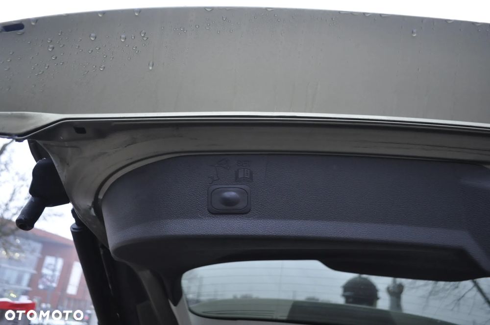 Ford Kuga 1.6 EcoBoost 4x4 Titanium - 23