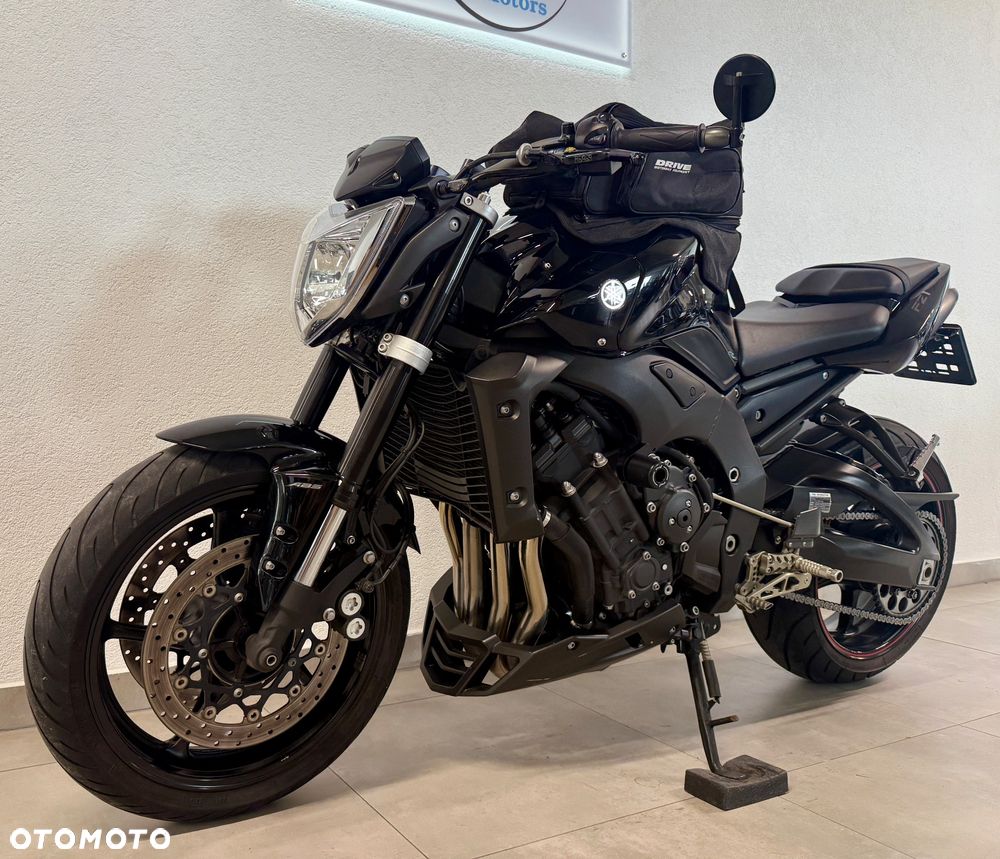 Yamaha FZ - 4