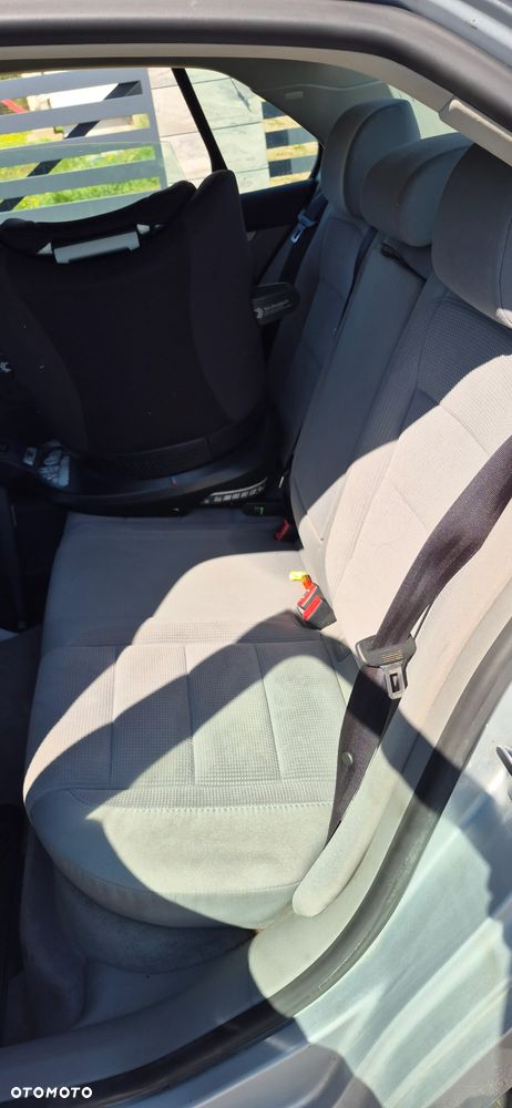 Volkswagen Jetta 2.0 TDI Comfortline - 7