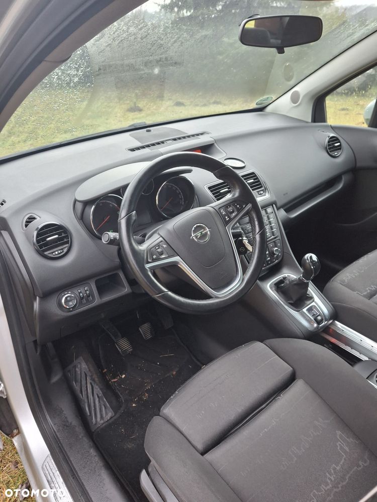 Opel Meriva - 15