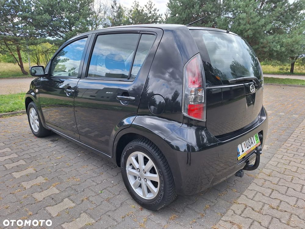 Daihatsu Sirion 1.3 - 4