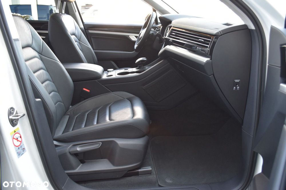 Volkswagen Touareg - 39