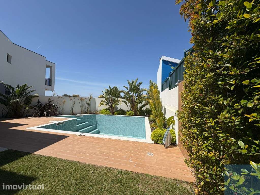 Fantástica Moradia T3 com Piscina no Zambujeiro - Grande imagem: 5/31