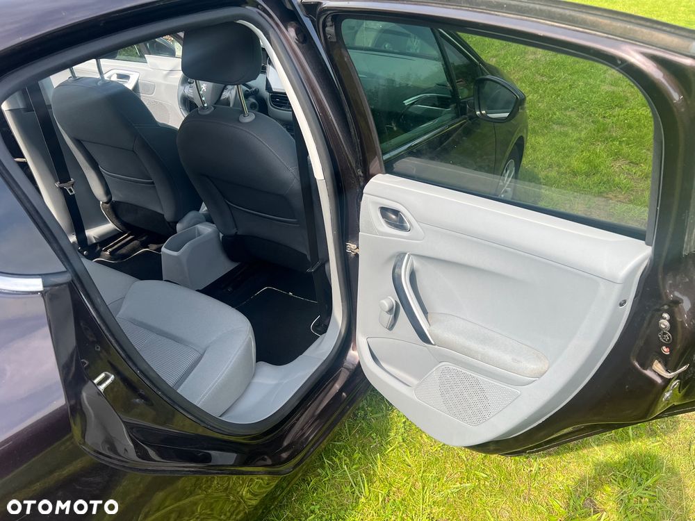 Peugeot 208 1.4 VTi Allure - 25