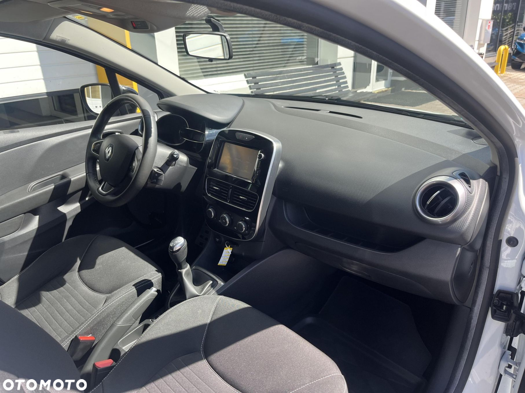 Renault Clio 0.9 Energy TCe Limited EU6 - 20