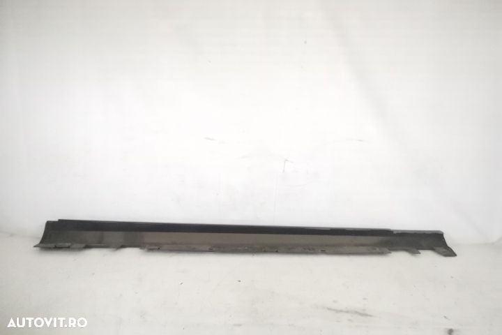 Ornament Prag Stanga Original In Stare Buna AMG Mercedes-Benz  E-Class - 4