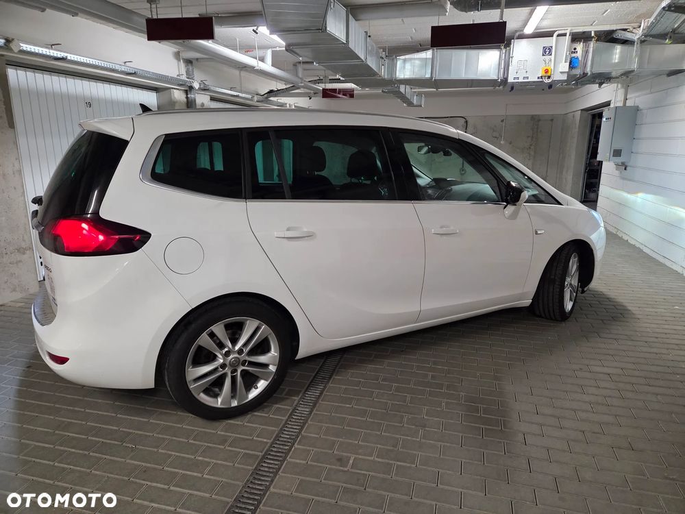 Opel Zafira - 2