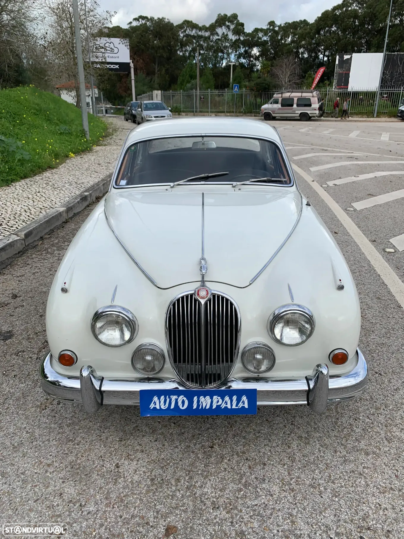 Jaguar MK II - 3