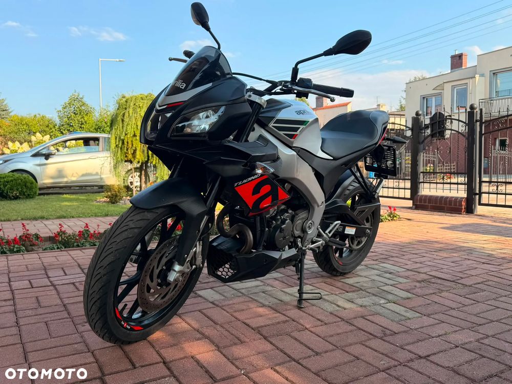 Aprilia Tuono - 8