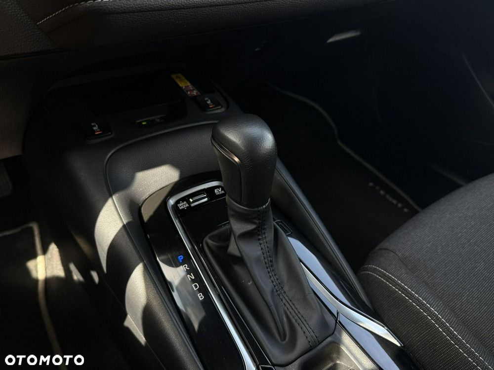 Toyota Corolla 1.8 Hybrid Comfort - 30