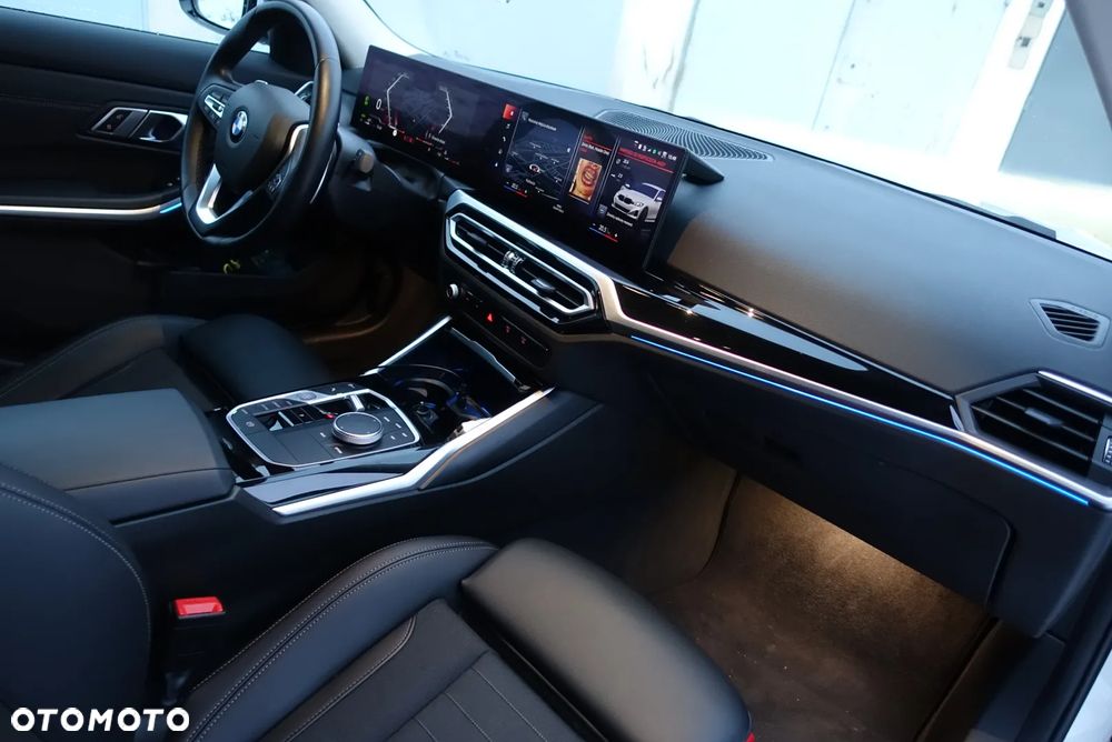 BMW Seria 3 318d - 13