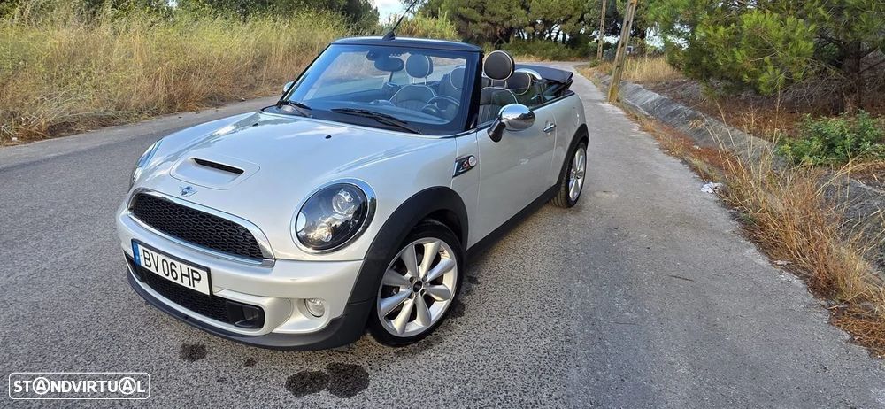 MINI Cabrio Cooper SD - 11