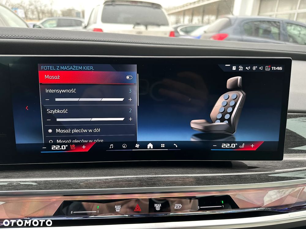 BMW Seria 7 M760e PHEV xDrive sport - 17