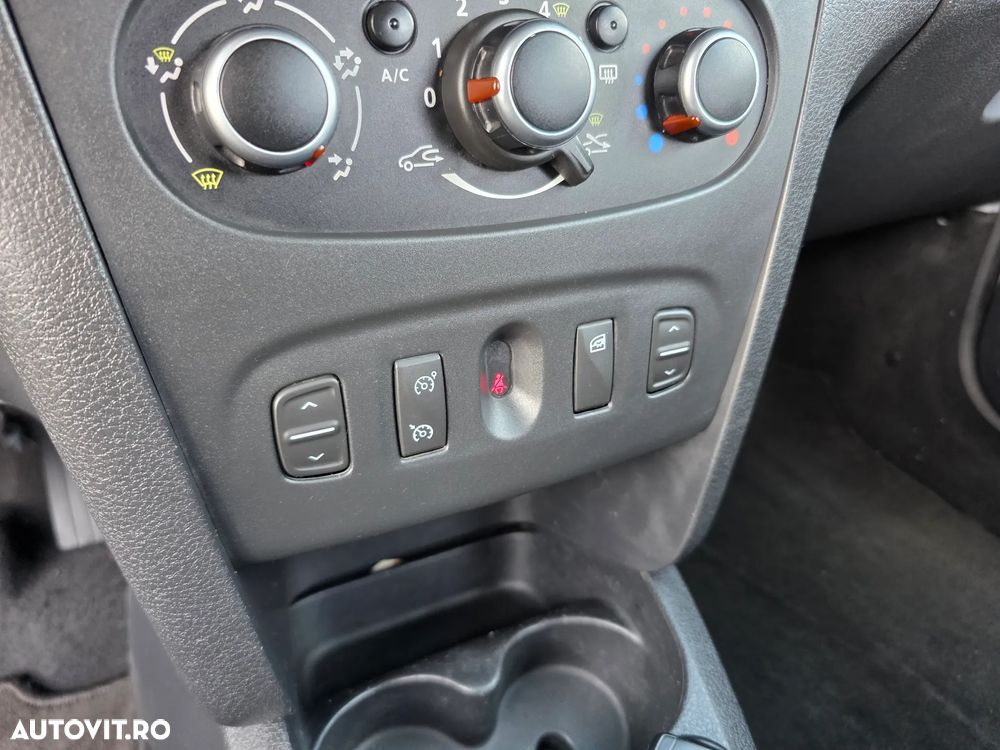 Dacia Logan MCV 0.9 TCe 90 CP Laureate - 17