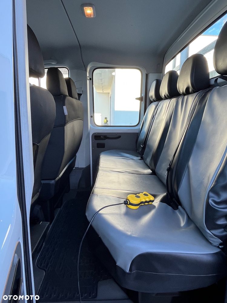 Volkswagen CRAFTER - 12