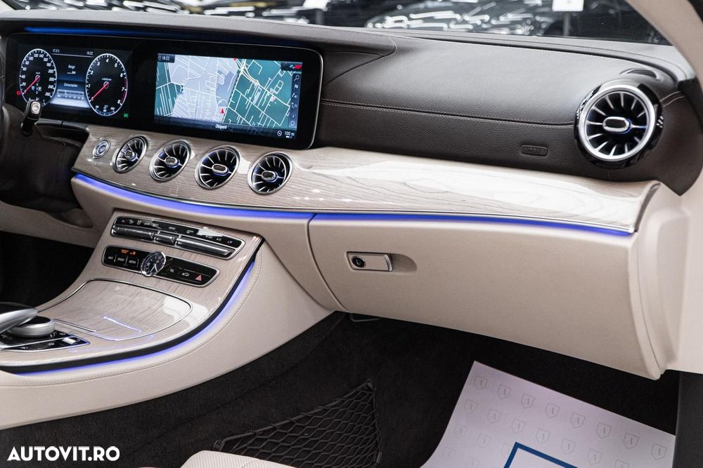 Mercedes-Benz E 450 Coupe 4MATIC Aut. - 35