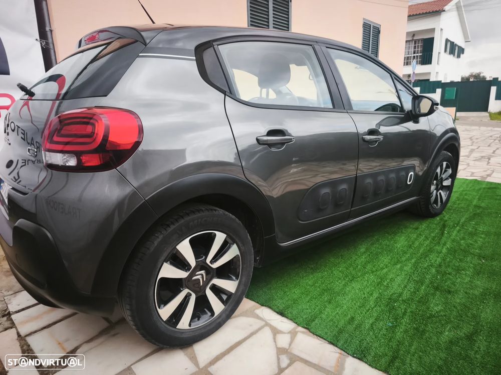 Citroën C3 1.2 PureTech Shine - 37