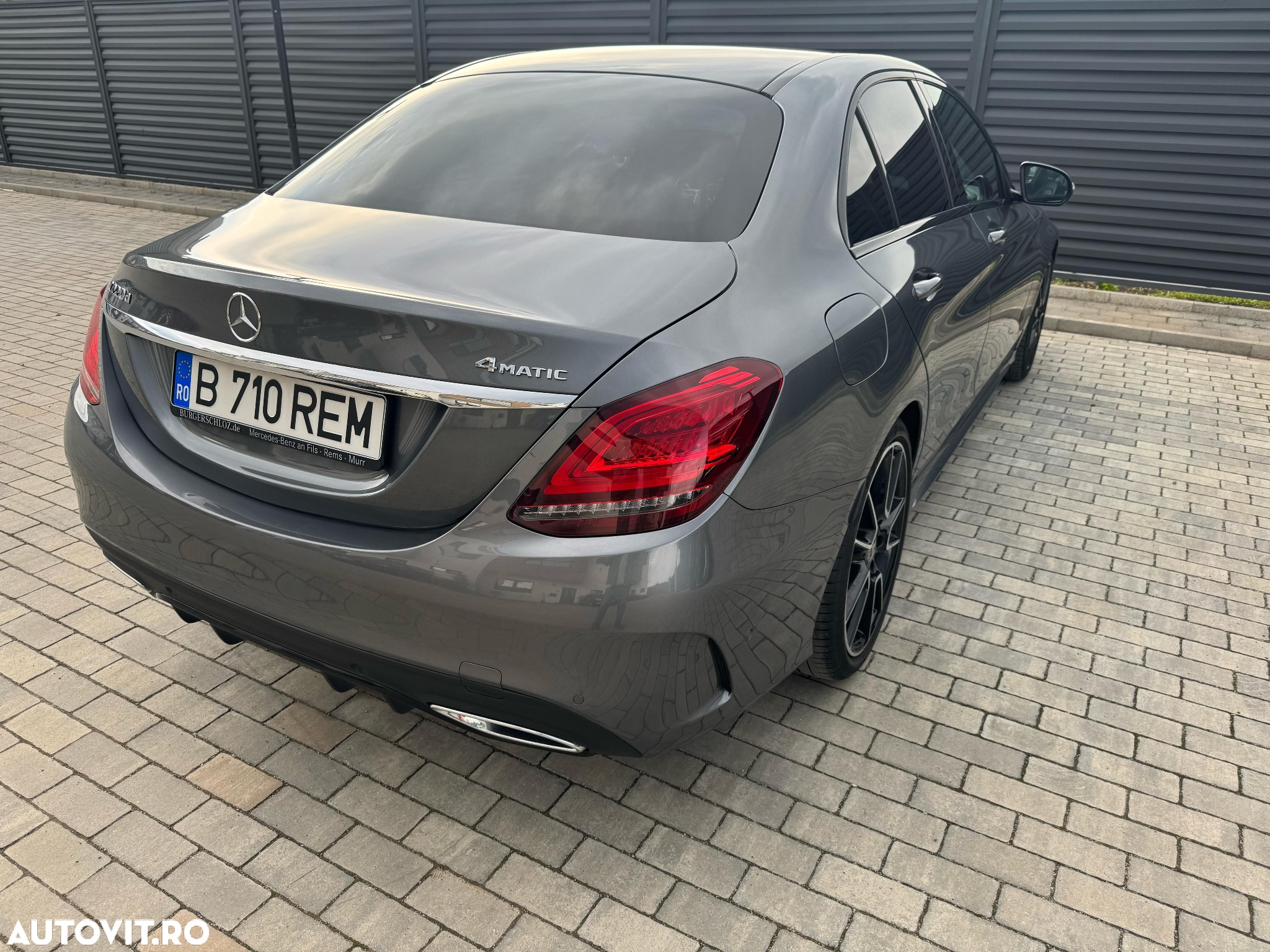 Mercedes-Benz C 220 d 4Matic 9G-TRONIC AMG Line - 27