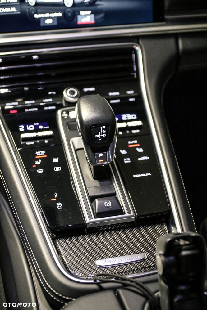 Porsche Panamera Turbo S E-Hybrid - 11