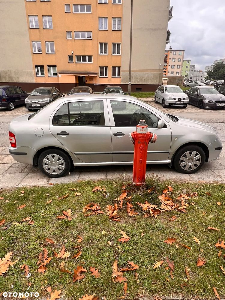 Skoda Fabia 2008 photo 4