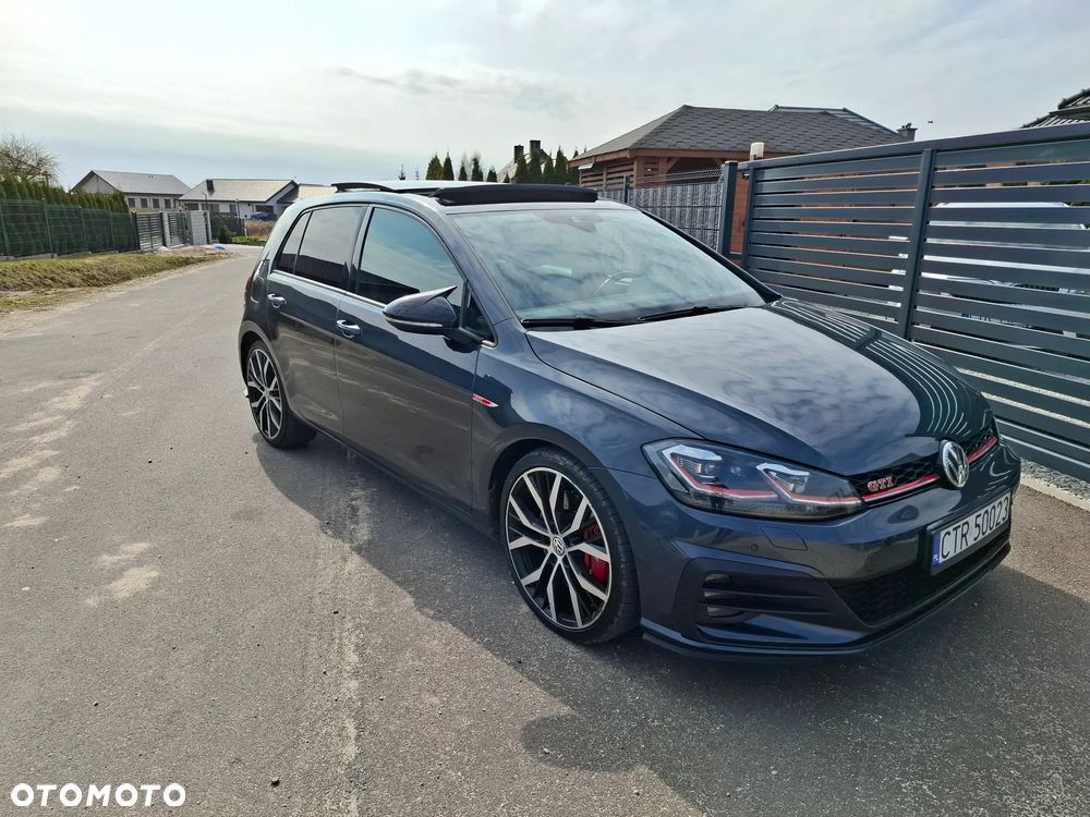 Volkswagen Golf GTI (BlueMotion Technology) DSG Performance - 9