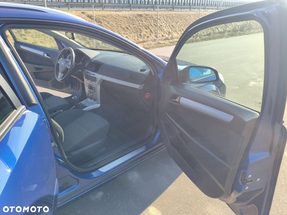 Opel Astra 1.8 Sport - 19