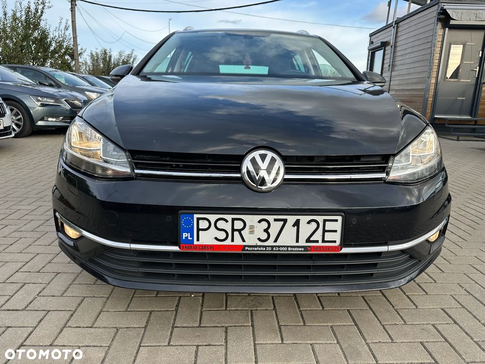 Volkswagen Golf - 37