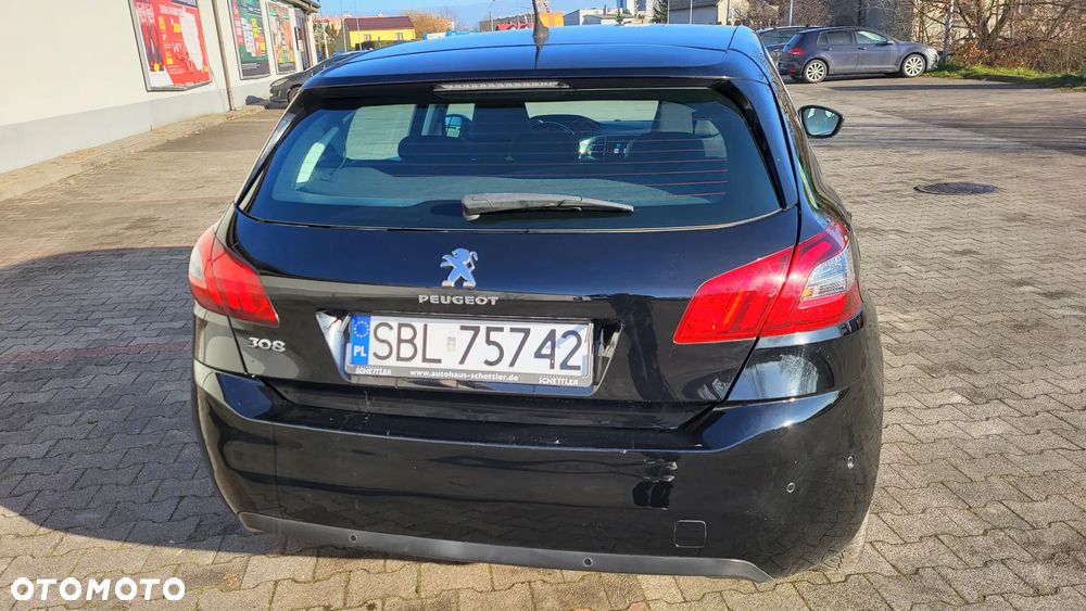 Peugeot 308 BlueHDi FAP 130 Stop & Start Allure - 32