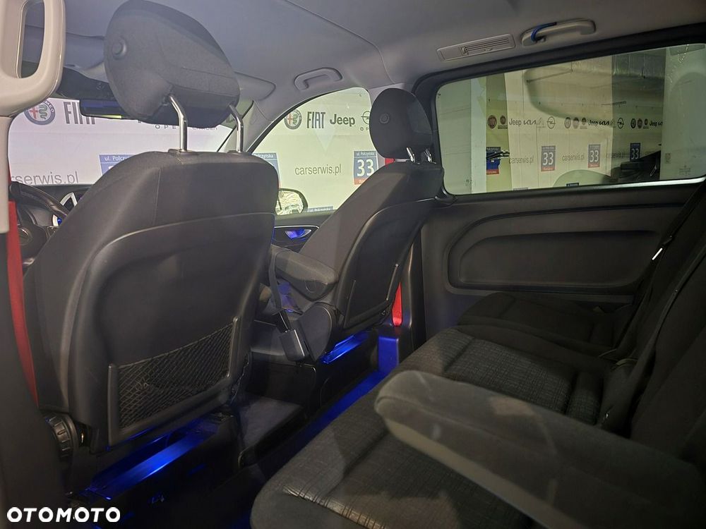 Mercedes-Benz Vito - 23