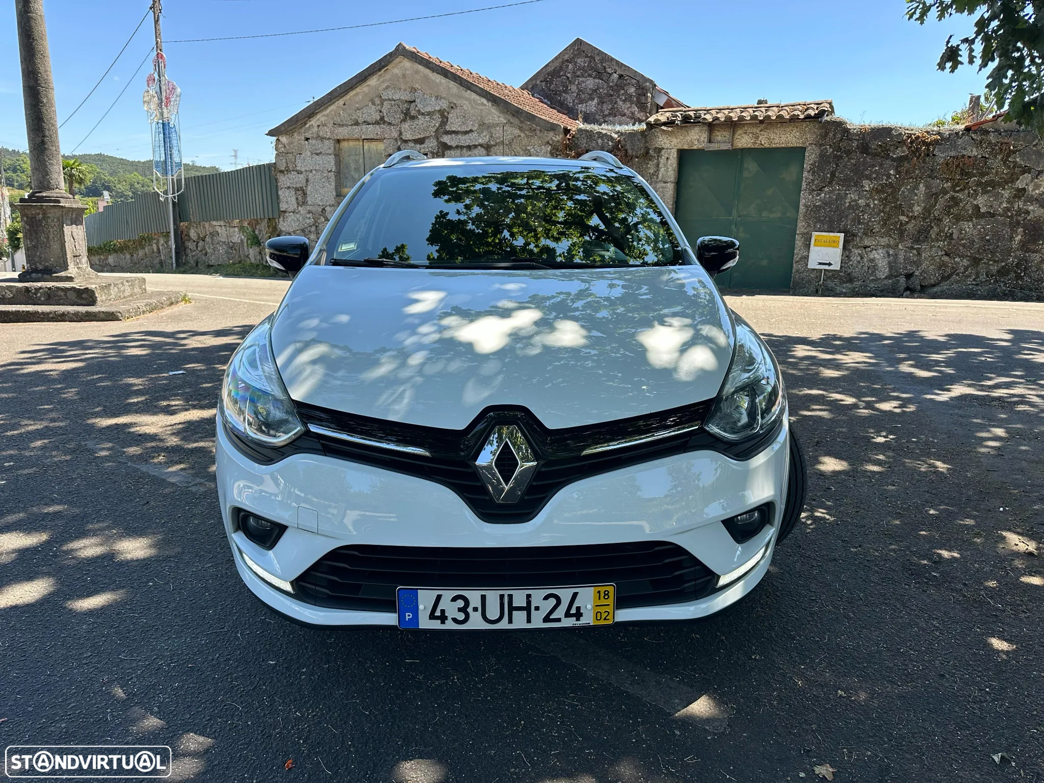 Renault Clio Sport Tourer 0.9 TCe Limited Edition - 4