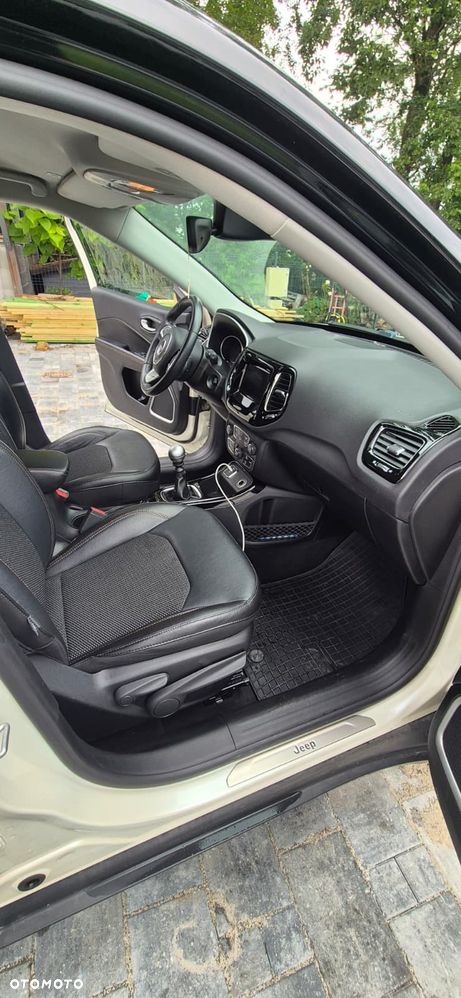 Jeep Compass - 20
