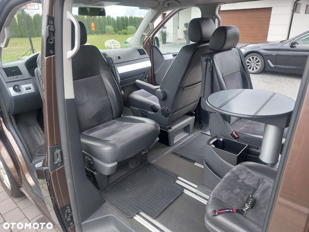Volkswagen Multivan - 5