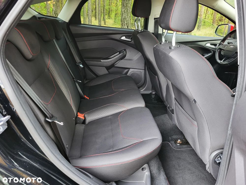 Ford Focus 1.5 EcoBoost Start-Stopp-System ST-Line - 11