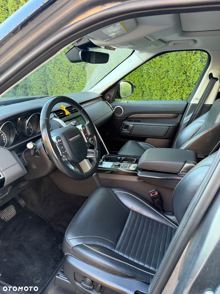 Land Rover Discovery V 3.0 Si6 HSE Luxury - 8