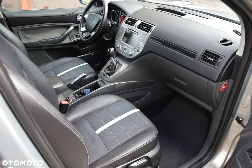 Ford Kuga - 8