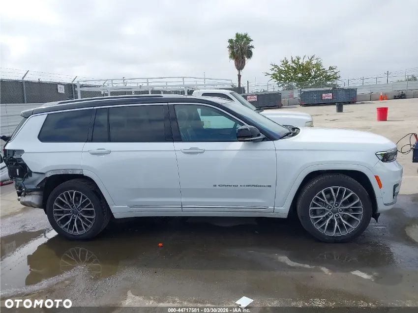 Jeep Grand Cherokee - 4