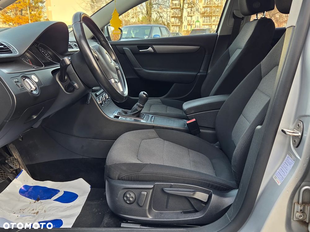 Volkswagen Passat Variant 2.0 TDI BlueMotion Technology Comfortline - 6