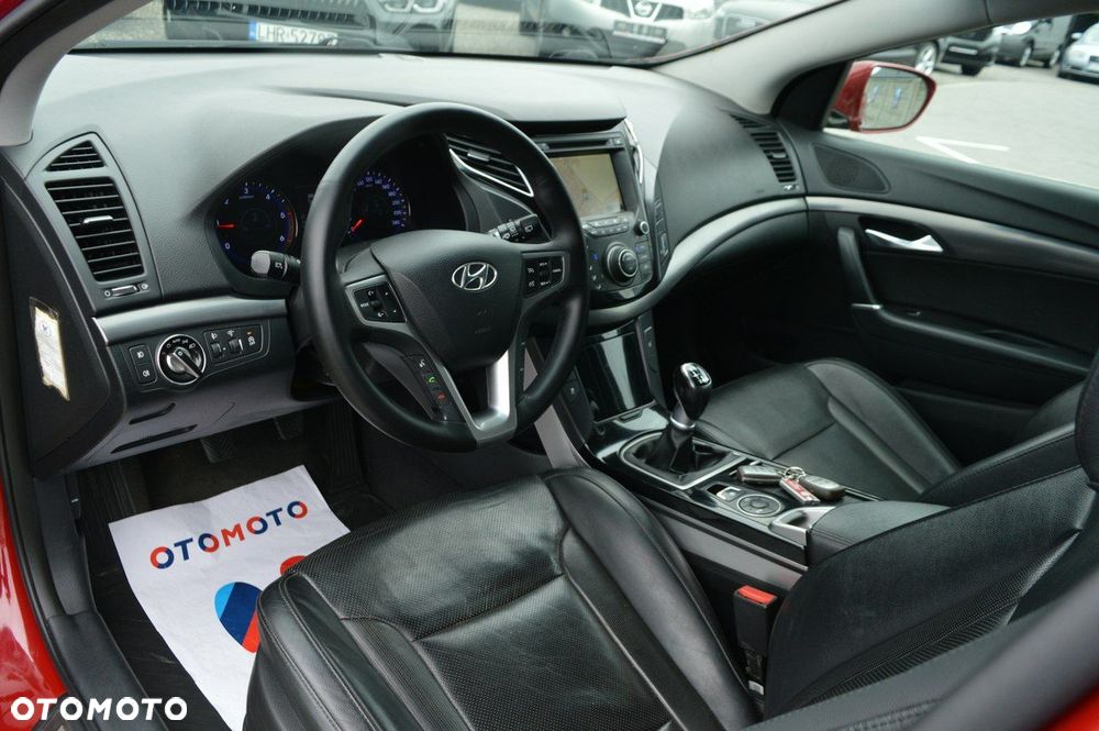 Hyundai i40 Kombi 1.7 CRDi Premium - 19