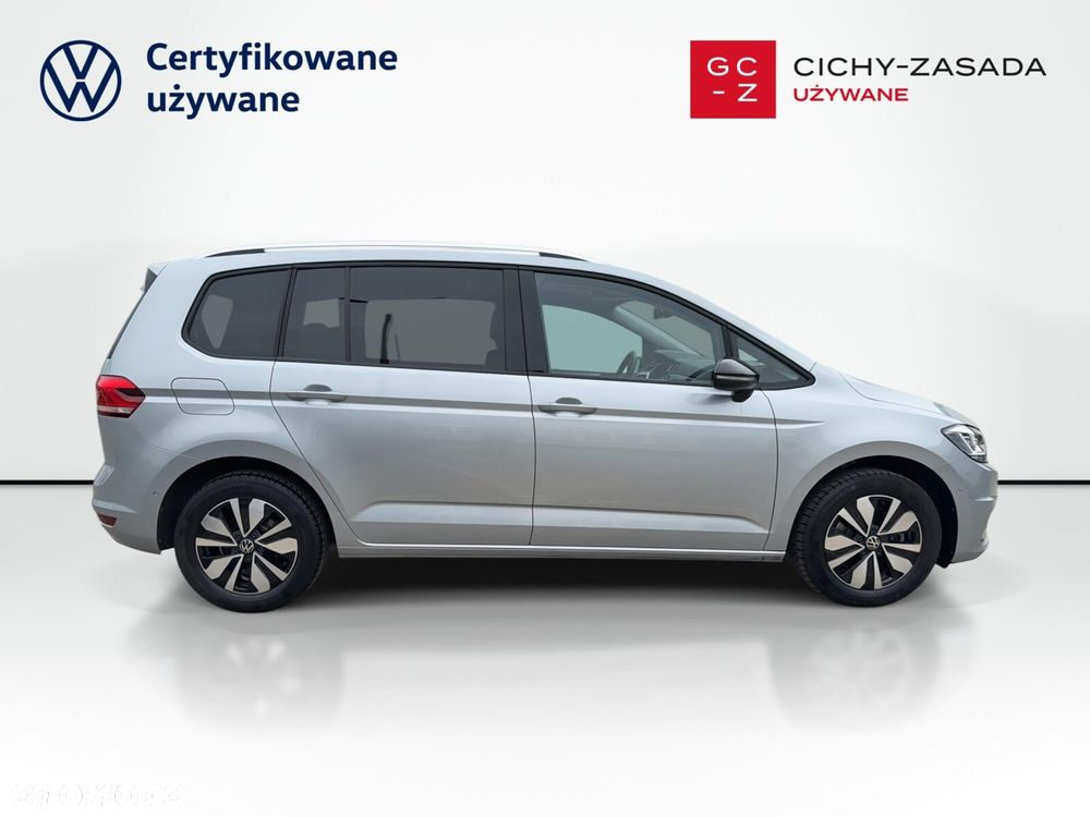 Volkswagen Touran - 4