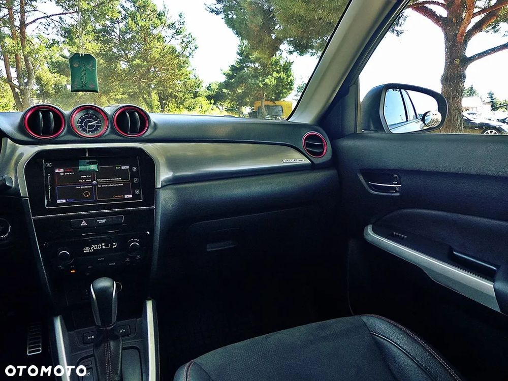 Suzuki Vitara 1.4 Boosterjet XLED Sun 4WD - 37